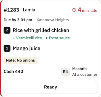 A ticket on the kitchen screen: order #1283 for Lamia, 4 minutes late, grilled chicken rice and mango juice, cash EGP 440, rider Mostafa